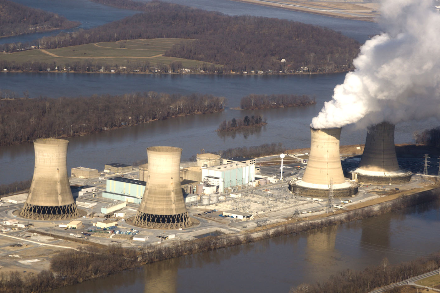 elroy flakes: The Three Mile Island nuclear